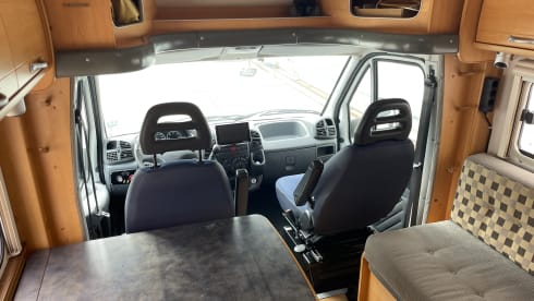 2-seater LMC semi-integrated from 2004
