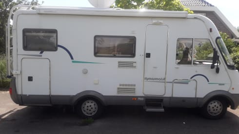 Beautiful 3-person Hymer