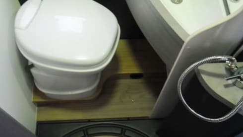 Bob – MAXIVAN KNAUS BOXLIFE 4 Real beds / 2 interior bedrooms