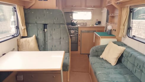 Elddis – 4 berth Peugeot alcove from 2006