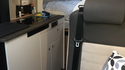 Auxcamper – Sunlight Cliff 600 Adventure - fully equipped and all inclusive