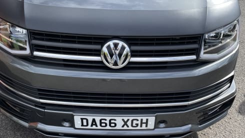 Grey Wolf – 4 berth VW T6 Converted 2016 Camper 