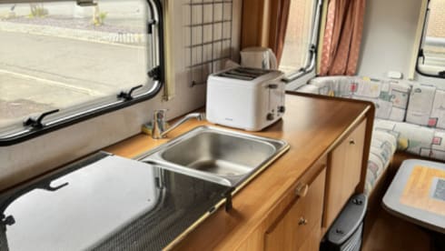 Kelpie King – 6 berth Fiat Ducato Elnagh