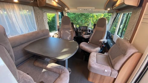 Luxurious and comfortable new Carthage motorhome