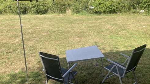 Little Red Devil  – 3p Peugeot bus uit 2020