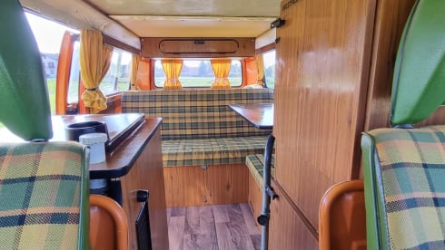Gerd – VW T2b Westfalia Helsinki