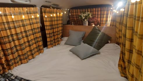 Nala – super cosy  - automatic campervan. price  includes insurance !