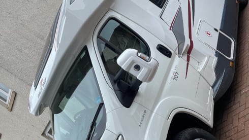 Gregory's Getaways – 6 berth Roller Team bus from 2018