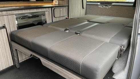 The jammy Dodger – 4 berth Volkswagen camperKing Monte  Carlo 2121