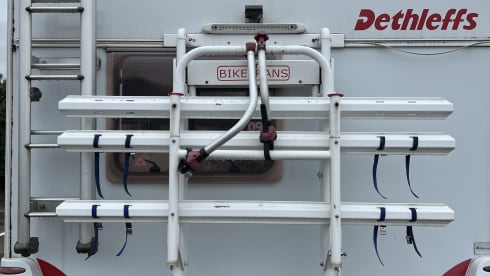 4p Dethleffs semi-integrated from 2005