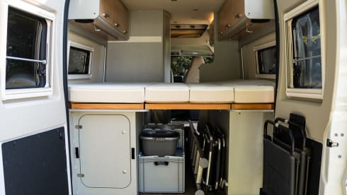 CG10 – 4-person Hymer bus from 2024