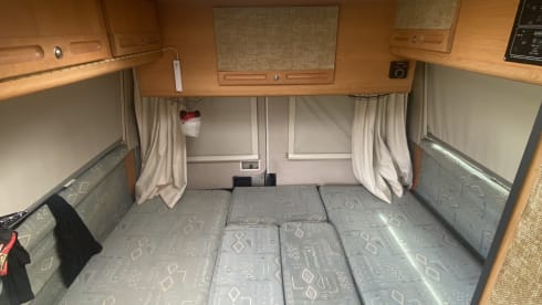 Albano – 2p Fiat campervan uit 2001