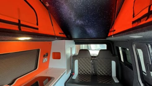 Rufus – Ontsnap aan de dagelijkse sleur - VW Campervan, 4 slaapplaatsen