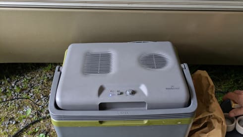 Harry – 5P Camper (Airfryer, Dolce Gusto, TV, Cool box, JBL box, bicycle carrier)