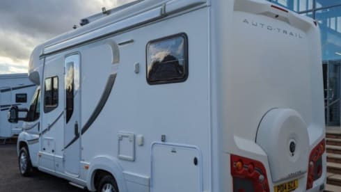 Albatross Mac – 4 berth pet friendly Autotrail Apache 2014