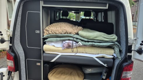 Lucky – Vivez l'aventure à quatre avec cette caravane amusante !