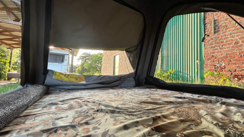 Mitte – 2p Volkswagen rooftop from 2025