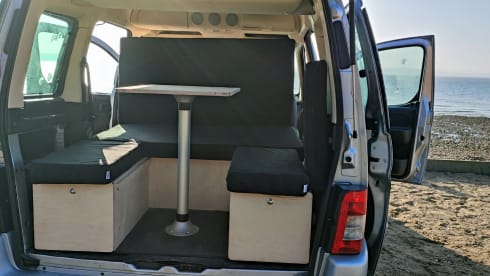 Bonnie – Citroen Berlingo Multispace Mini Campervan