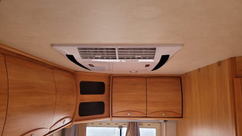 Izola 687 sp – Adria Izola 687 sp