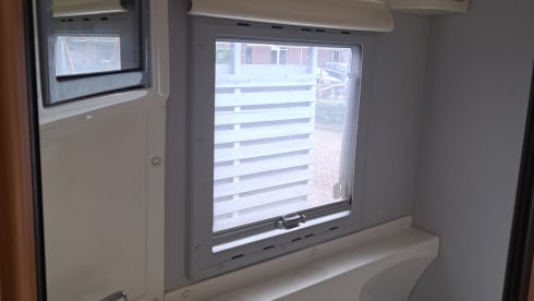 Sun TI – Camping-car Knaus 2004