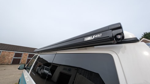 Loki – 4 berth Volkswagen campervan