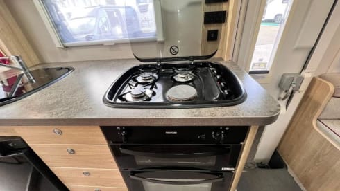 Majestic – Our fully loaded 6 berth motorhome