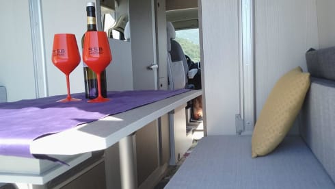 Honolulu Camper Van – Be one with nature with Honolulu Camper Van