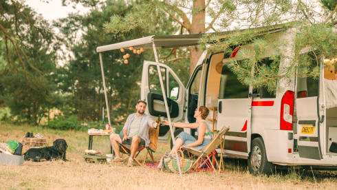 Bug – Luxury 4 berth campervan fully kitted out! Itinerary planning included!