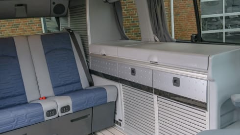 4p Mercedes-Benz 3l V6 campervan from 2014