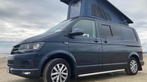 4 berth Volkswagen campervan 2016 6 speed, unique wooden interior
