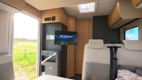 Adria 2024 – 4p Adria Mobil semi-integrated from 2024