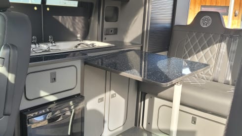 Van Greta  – 4 berth T6.1 Volkswagen Campervan