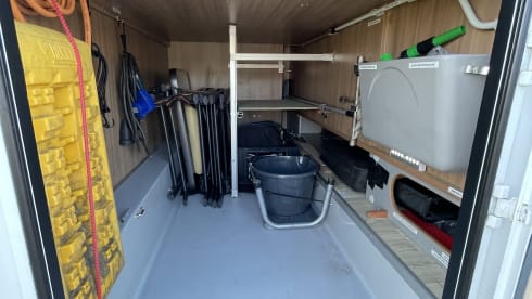 Spacious luxury 4 person Pilote camper many extras Queens bed semi-integrated 2013