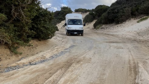 Lukanoir  – Compact, manoeuvrable top-class motorhome perfect for couples