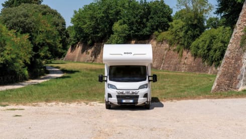 RIMOR DYNAMIC 35 FANTASTIC COMFORTABLE AND SAFE OVERCAB CAMPER