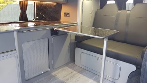 Black Beauty – Mercedes-Benz campervan Brand new conversion with drive away Awning