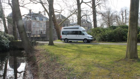  Luxe Volkswagen Grand California (4 p)