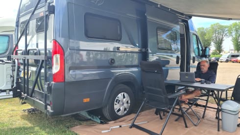4p Knaus bus from 2021