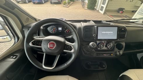 Luxurious 2-person camper, very complete, not too big
