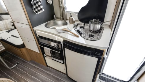 Angus – New 2025 6 Berth off-grid Motorhome