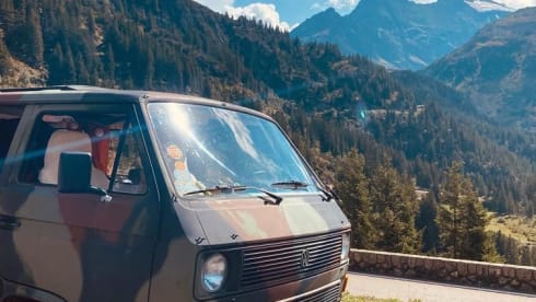 Campouflage  – 2p Volkswagen campervan from 1985