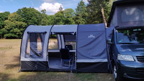Happy Camper – Luxury 4/5p bus camper Volkswagen Multivan from 2008