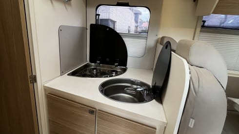 4p Ford semi-integrated uit 2022