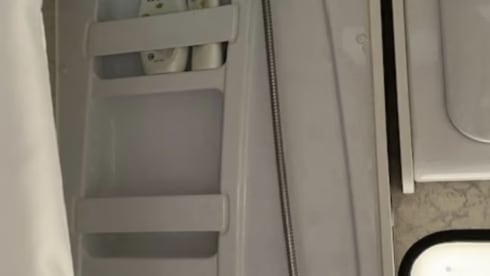 Elnagh alcove camper for 6 people 