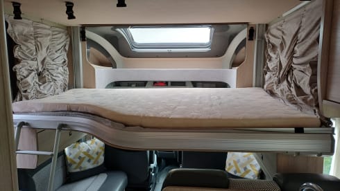 Orion – Autotrail semi-intégré de 4 places à partir de 2023