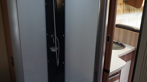 4p Chausson Semi-Integrated 