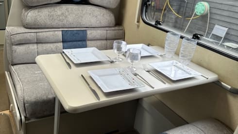 5 berth Ace Adventurer 635EK