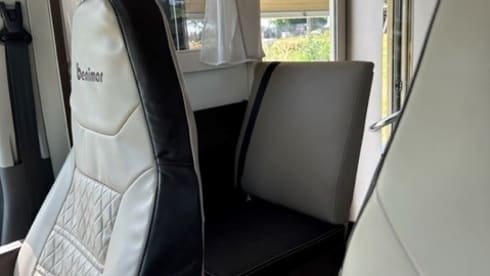 Benimar Cocoon 497 BJ 2022