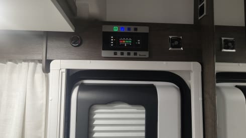 Travel carefree with the luxurious Benimar T488 (2024) 