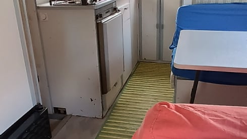 Fiat Ducato Burstner  – Travel with our Danpsy '80s!